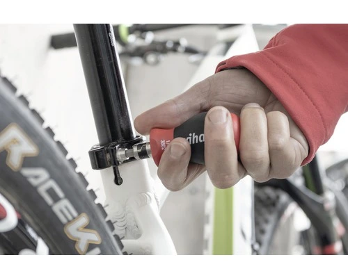 WIHA Schroevendraaier Stubby Met Bitmagazijn - Afbeelding 4